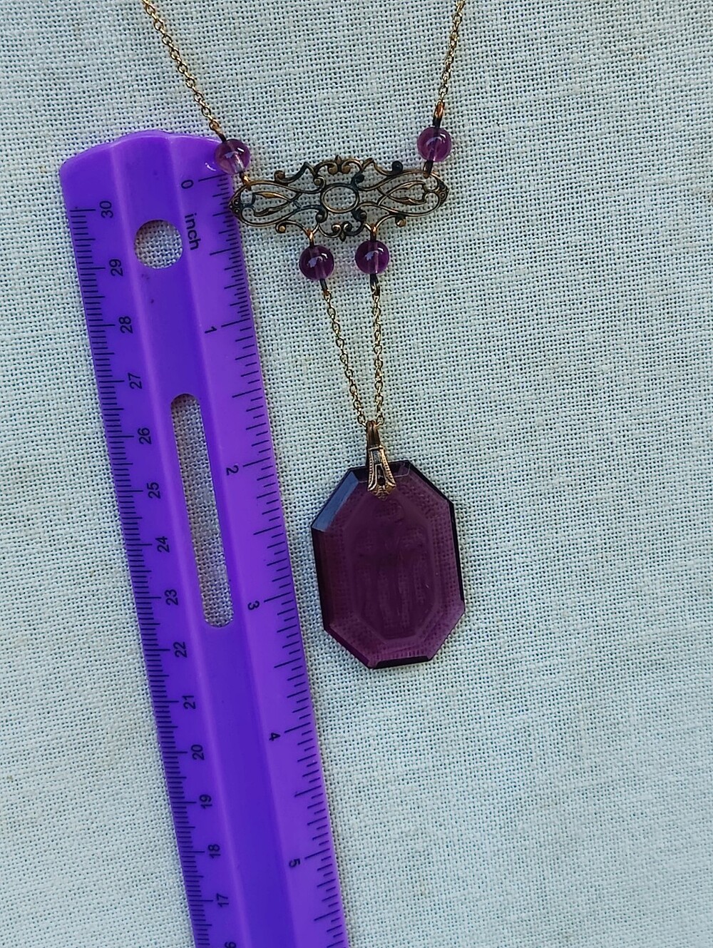 Antique 1920s Purple Etched Intaglio Glass Floral Pendant Necklace - Picture 5 of 8